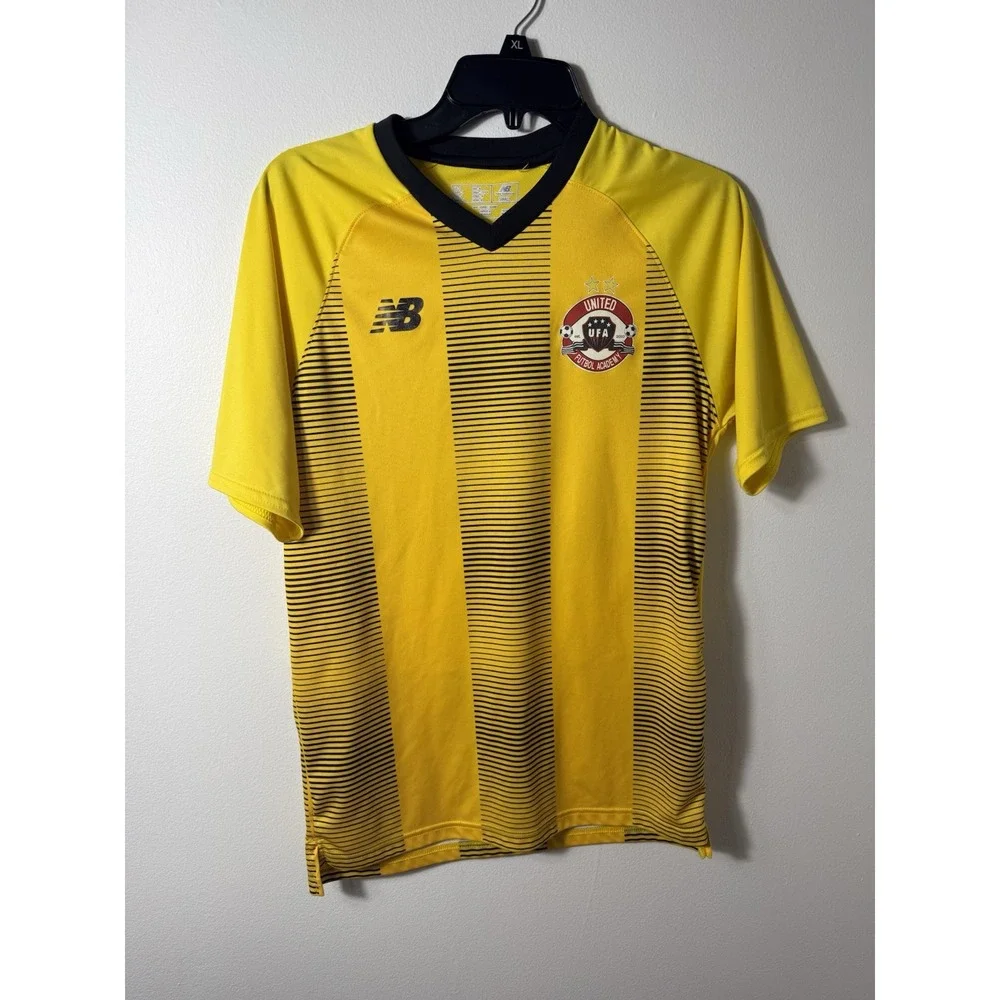 New Balance UFA Football Soccer‎ Jersey Men's Small #28